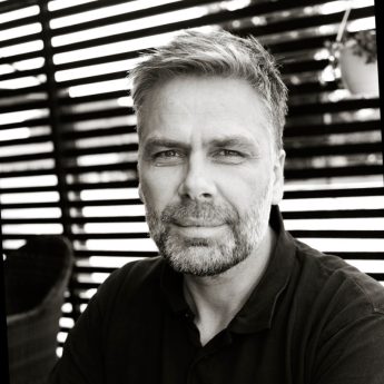 Steffen Hope er ansatt hos Murmester DANK
